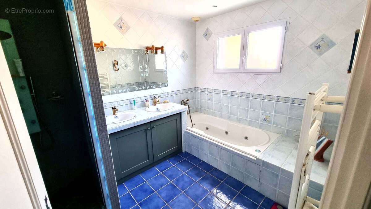 Maison à LIT-ET-MIXE