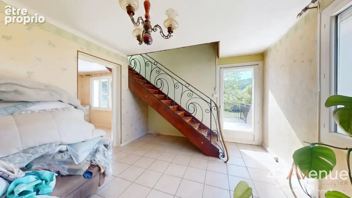 Maison 7 pièces 115 m² à vendre à Aurec-Sur-Loire (43110) - photo 8
