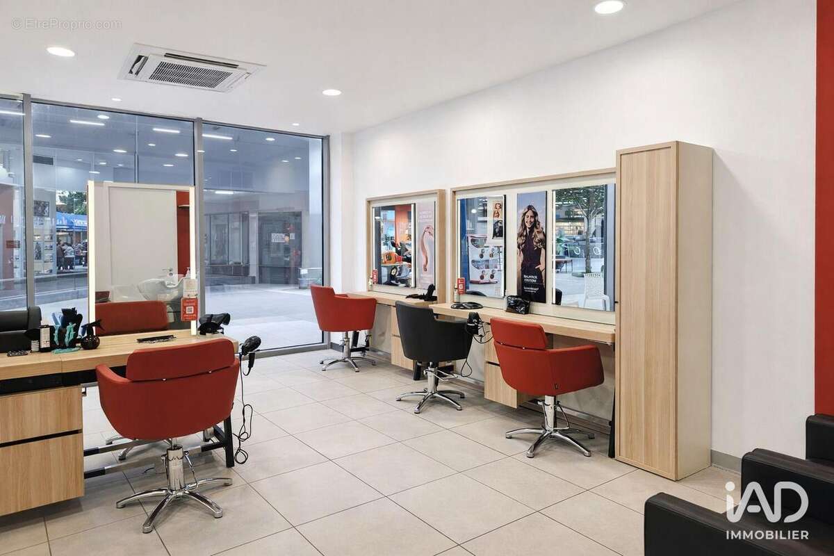 Photo 5 - Commerce à HOUTAUD