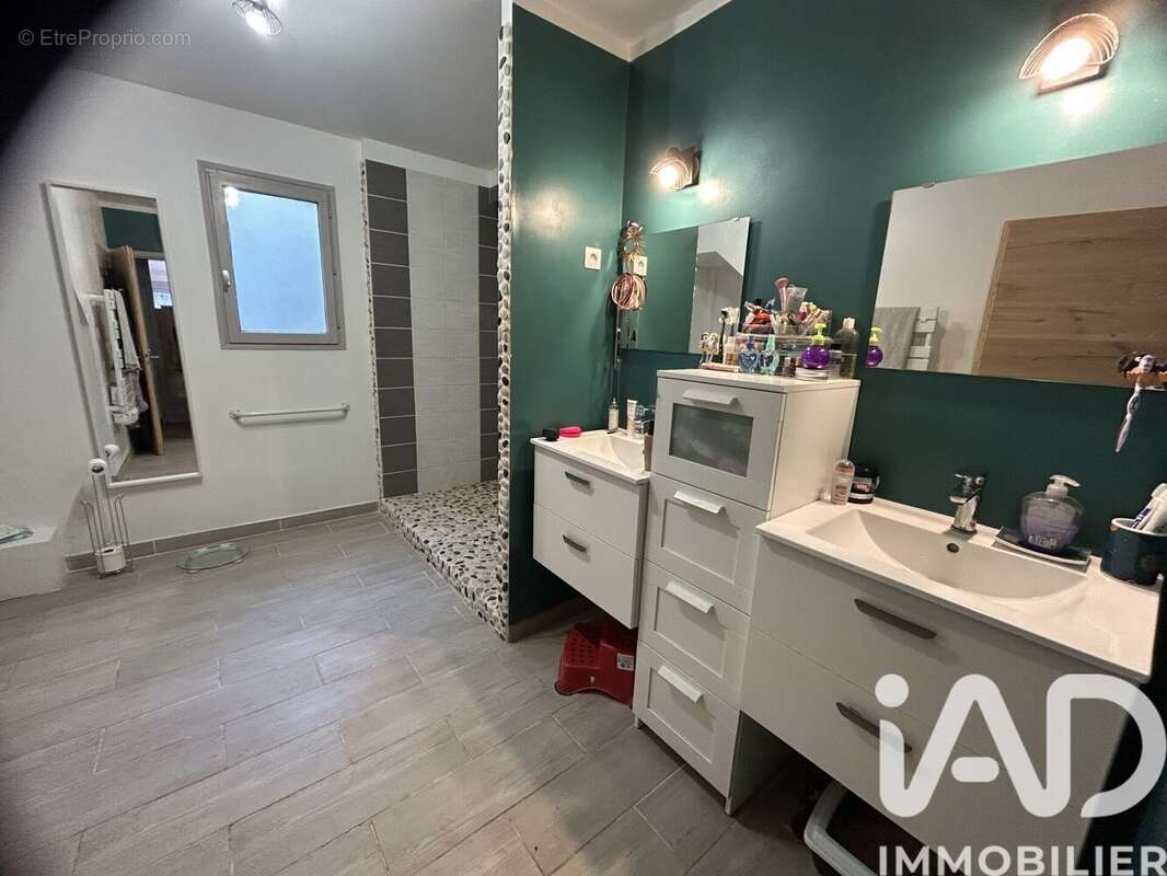 Photo 6 - Maison à JONQUIERES-SAINT-VINCENT