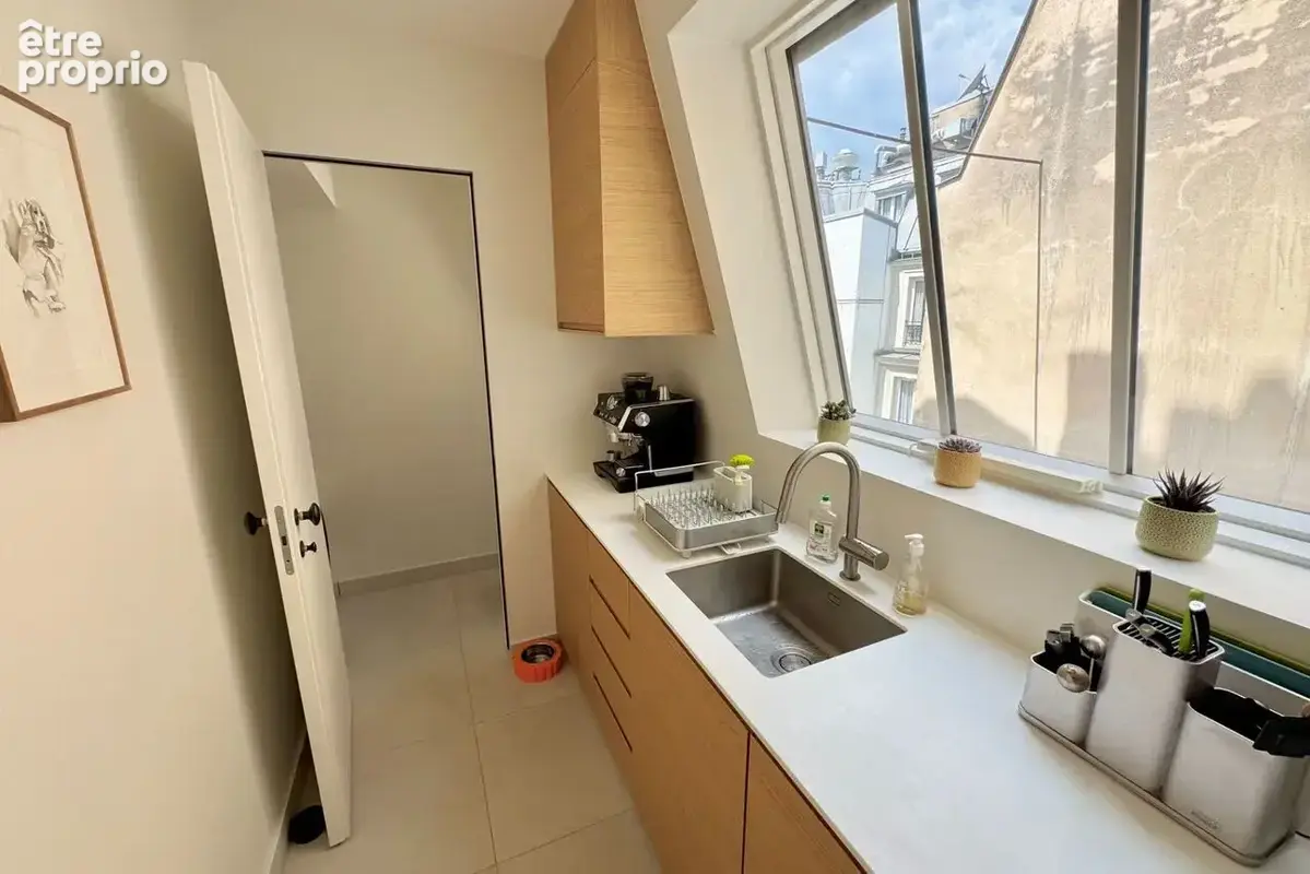 Appartement 65 m² à Paris-8e  - photo 7