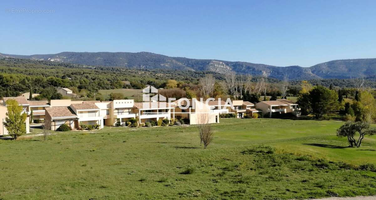 Appartement à SAUMANE-DE-VAUCLUSE