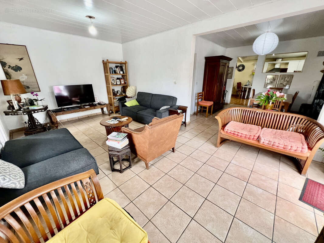 Maison à PETITE-ILE