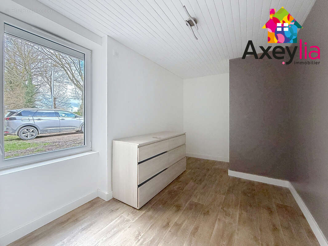 Maison à SAINT-ROMAIN-LA-MOTTE