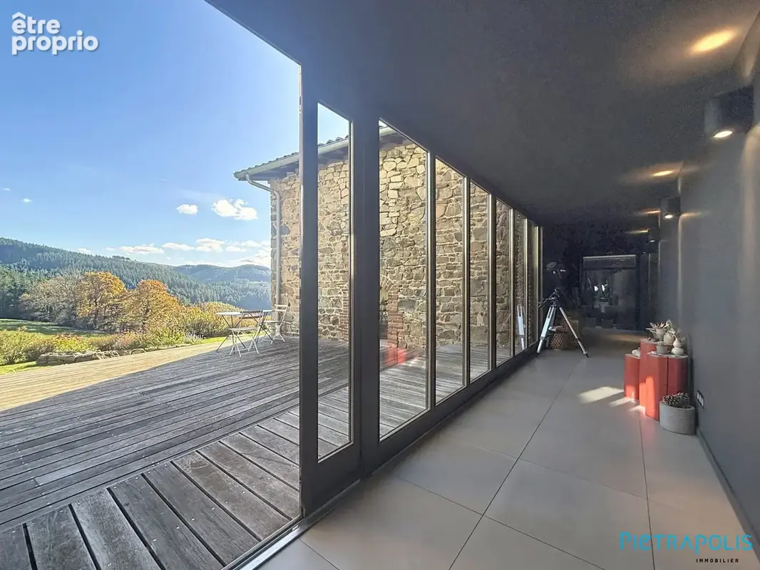 Maison 200 m² à Tarare  - photo 6