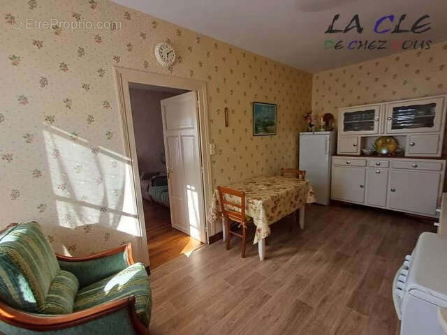 Maison à SAINT-POMPAIN