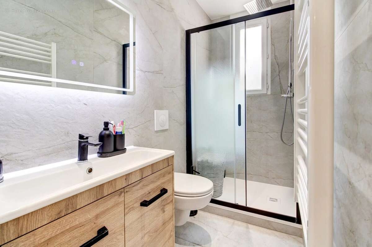Appartement à SAINT-MARTIN-DU-VAR