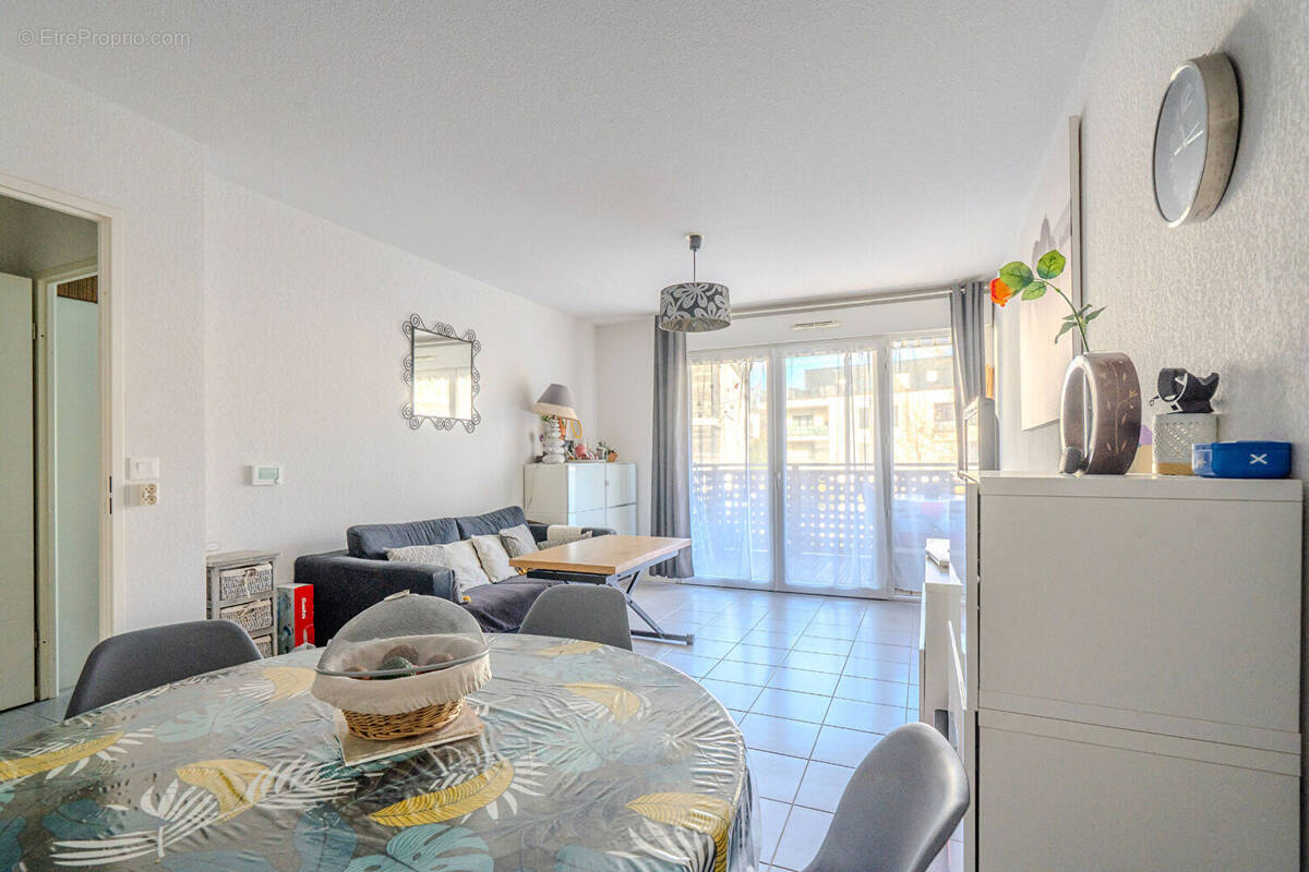 Appartement à VILLENAVE-D'ORNON