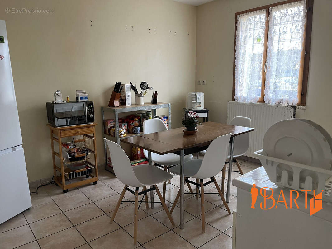 Maison à SAINT-GEORGES-SUR-MOULON