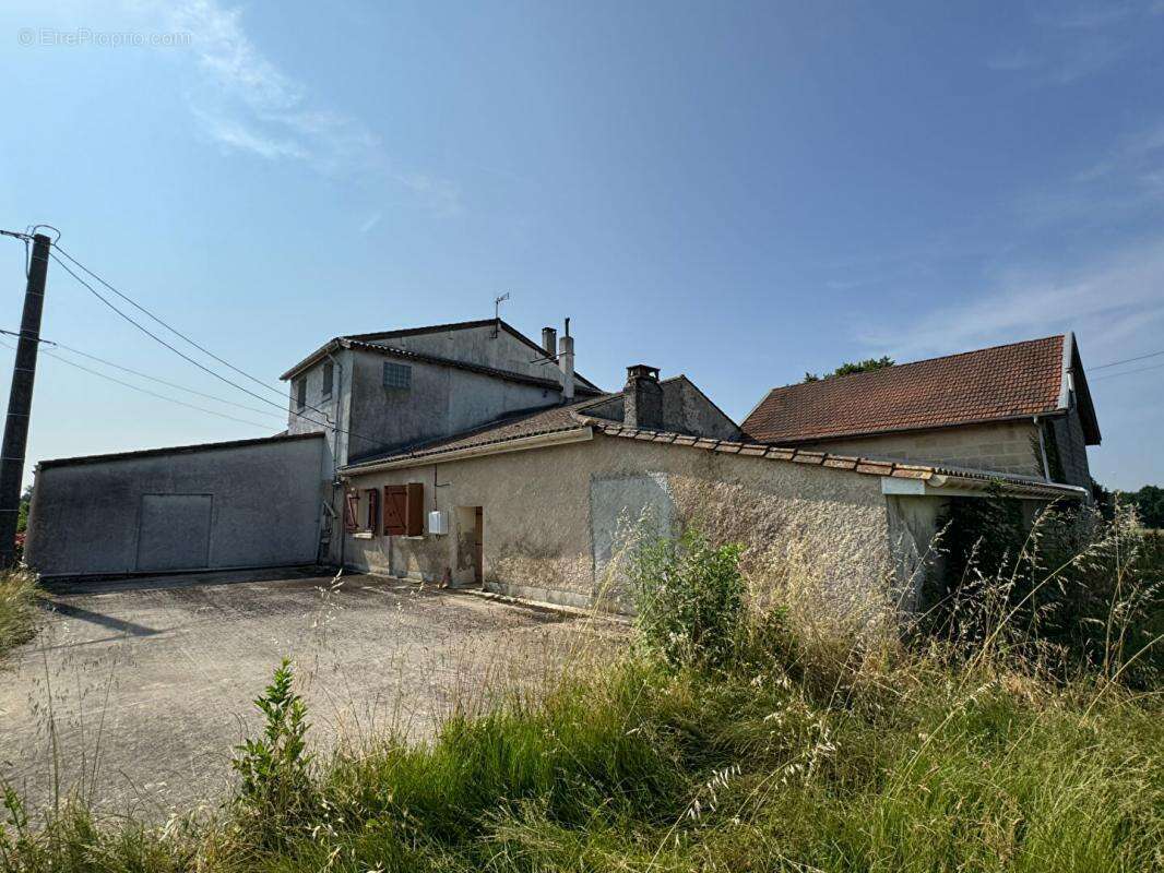 Maison à ESPIET