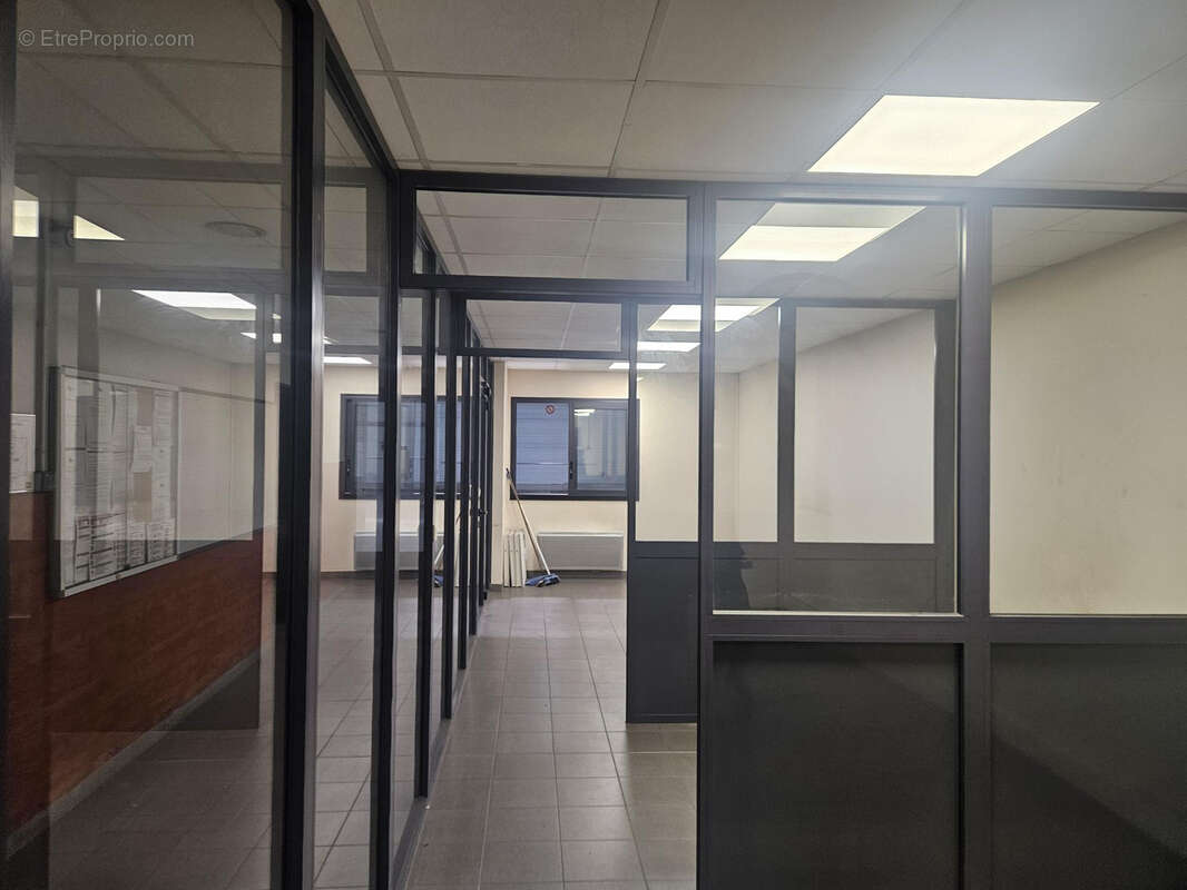 Commerce à BEAUCOUZE