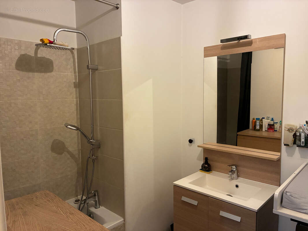 Appartement à MARSEILLE-6E