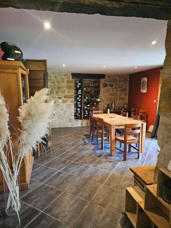 Maison à SAINT-JEAN-MIRABEL