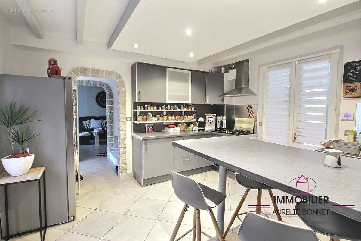 Maison à HERMIVAL-LES-VAUX