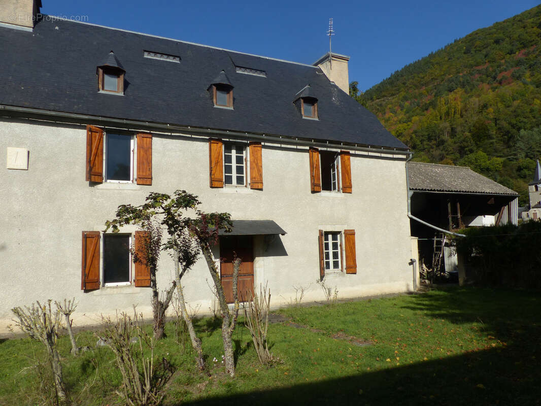 Maison à BAZUS-AURE