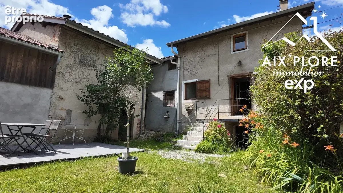 Maison à PRIAY