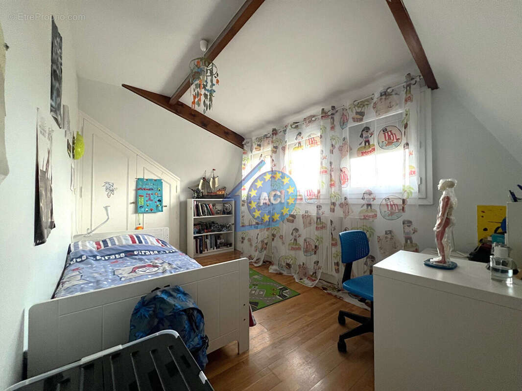 Maison à MANTES-LA-VILLE