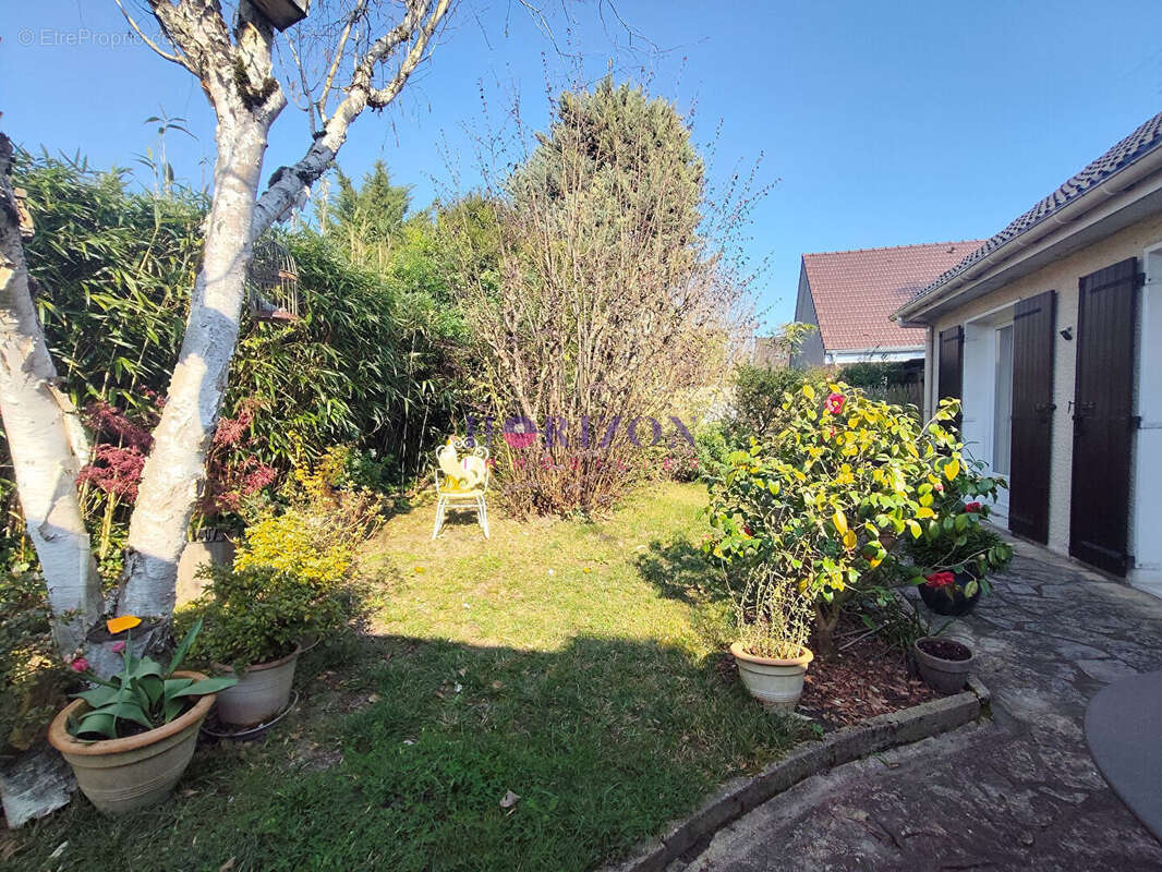 Maison à BEAUMONT-SUR-OISE