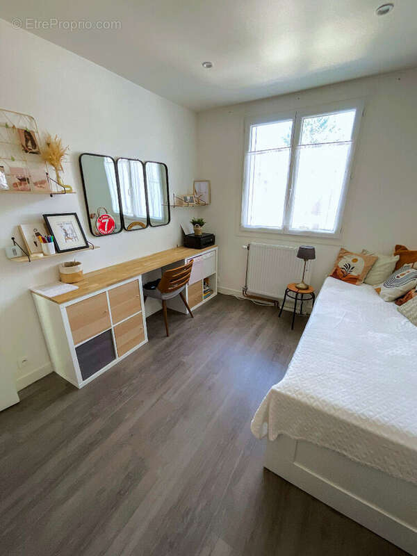 Maison à VOISINS-LE-BRETONNEUX