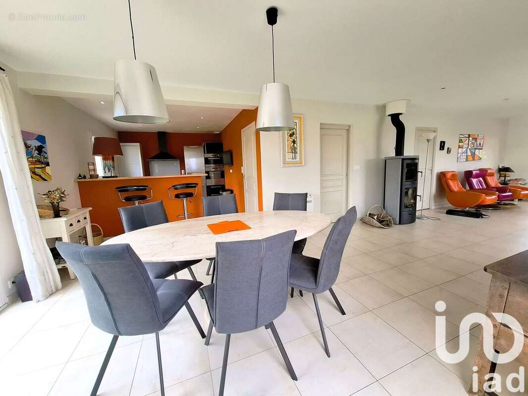 Photo 2 - Maison à FEUGERES