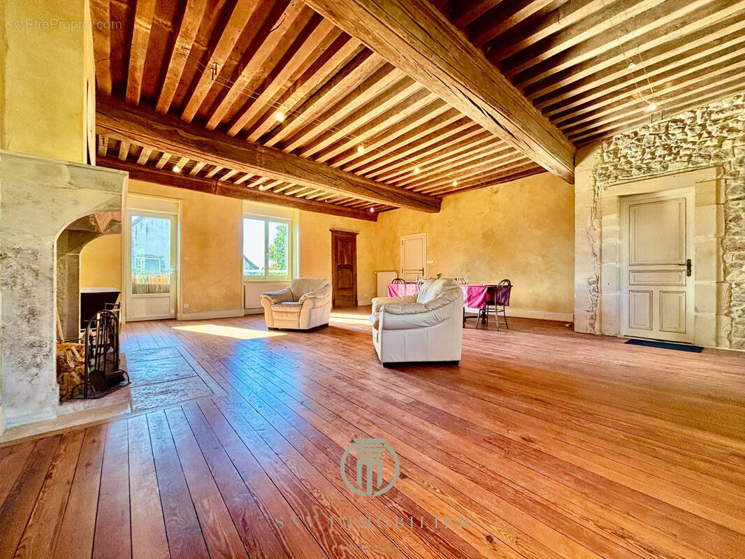 Maison à PARAY-LE-MONIAL