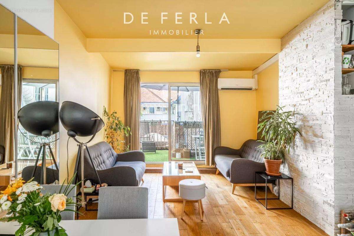 Appartement à PARIS-5E