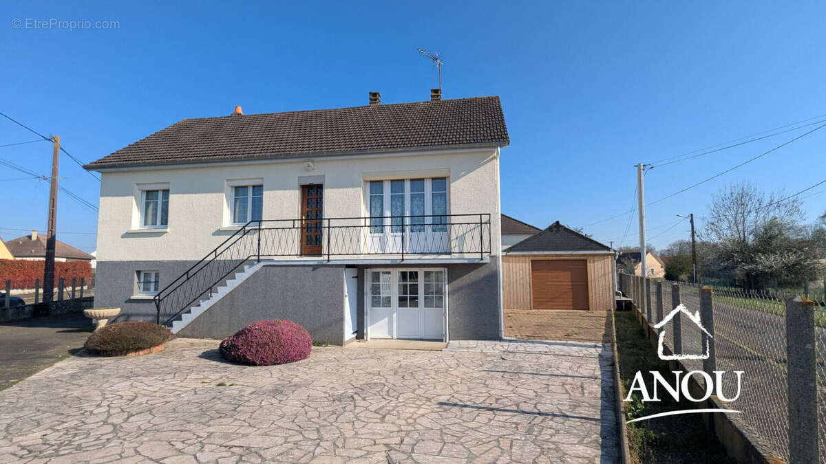 Maison à DAMPIERRE-SOUS-BROU