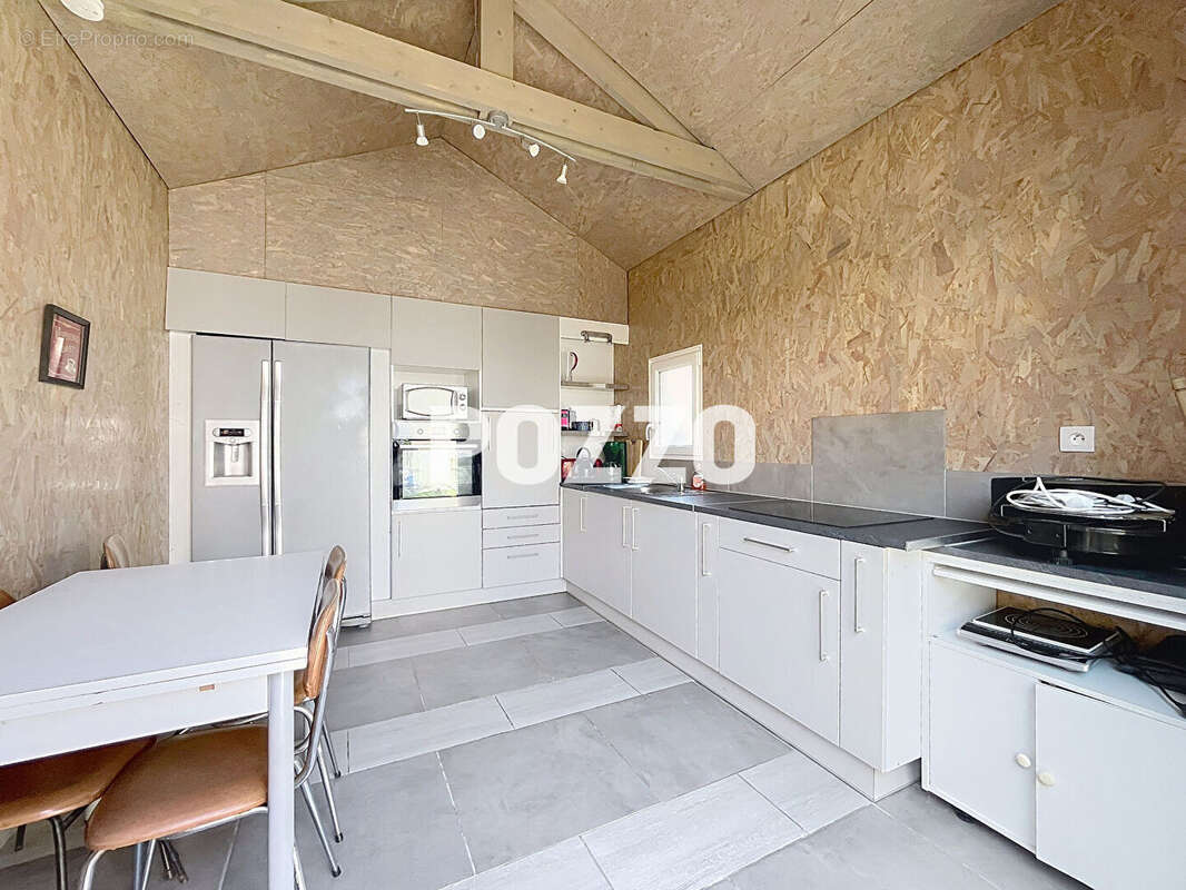 Maison à BREVILLE-SUR-MER