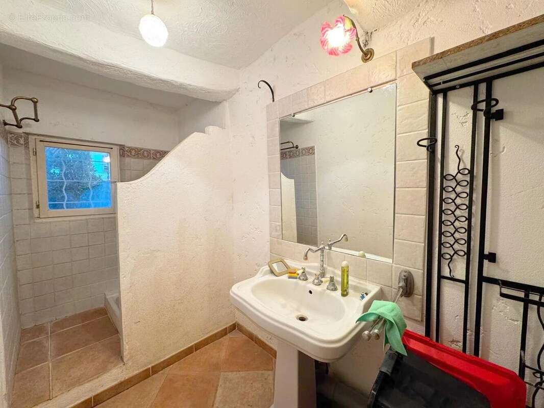 Appartement à SIX-FOURS-LES-PLAGES