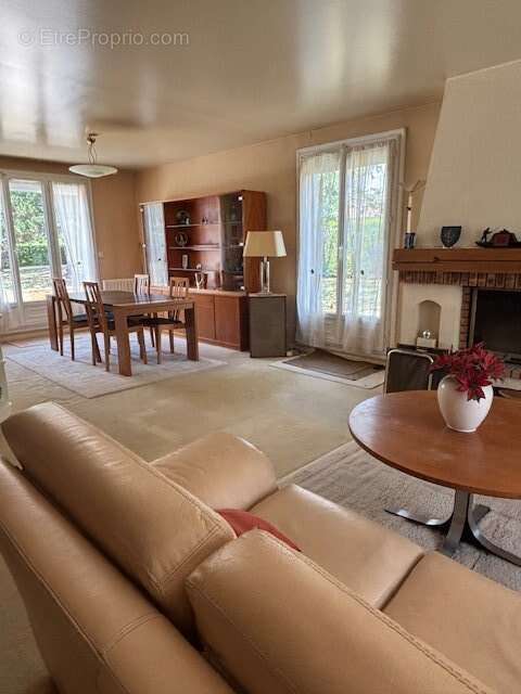 Maison 162 m² à Ozoir-La-Ferriere  - photo 3