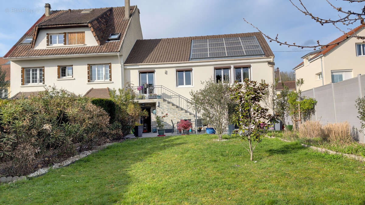 Maison à DEUIL-LA-BARRE