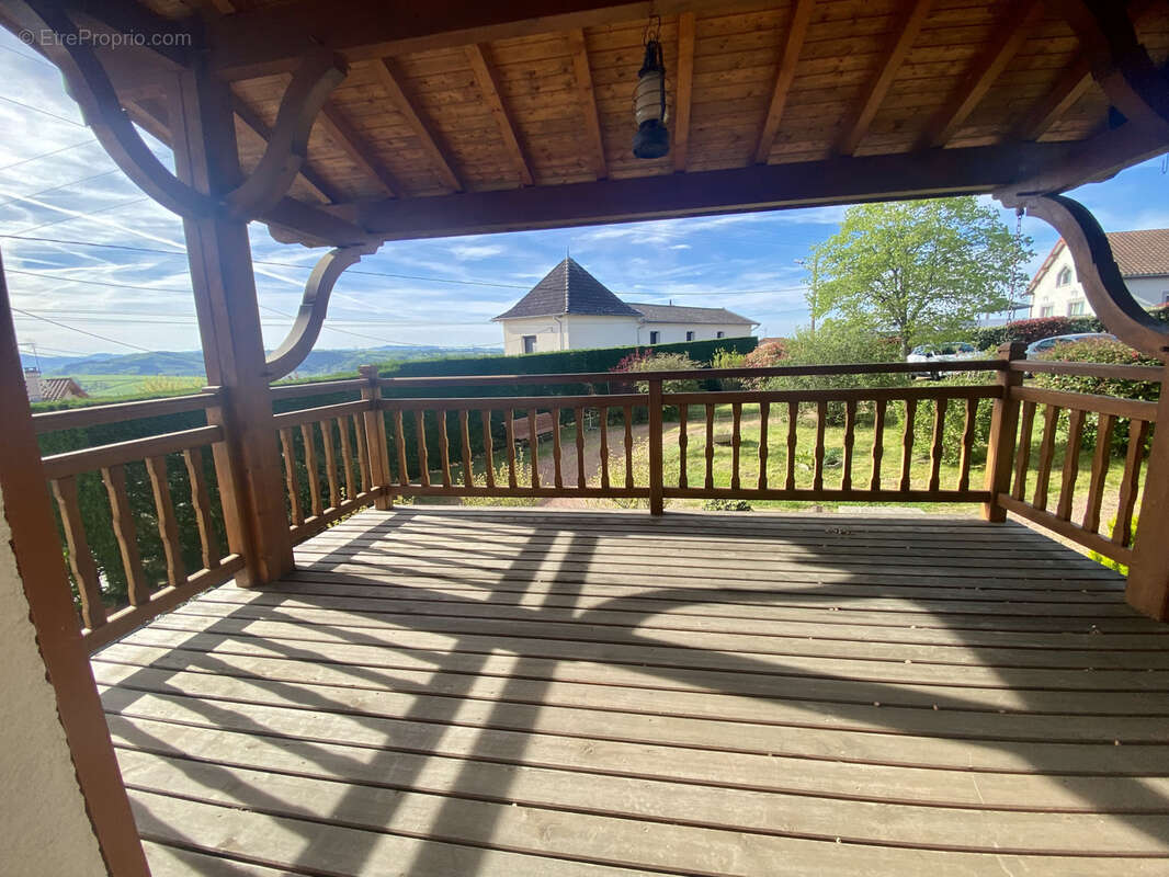 Maison avec dépendances sur un terrain de 2 180 m2   Fort potentiel - photo 8