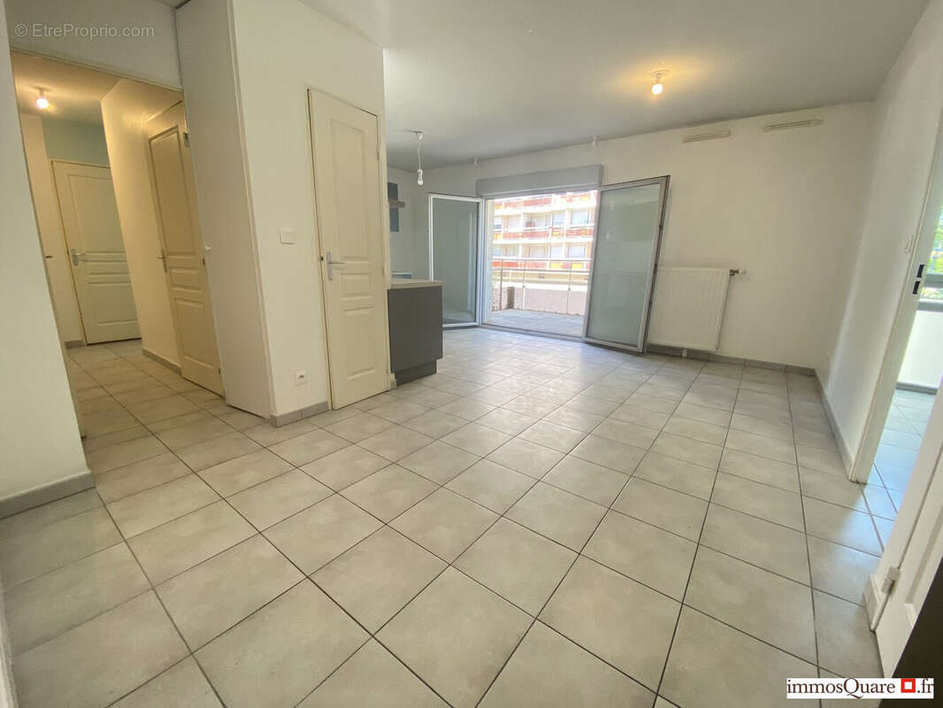 Appartement à BRON