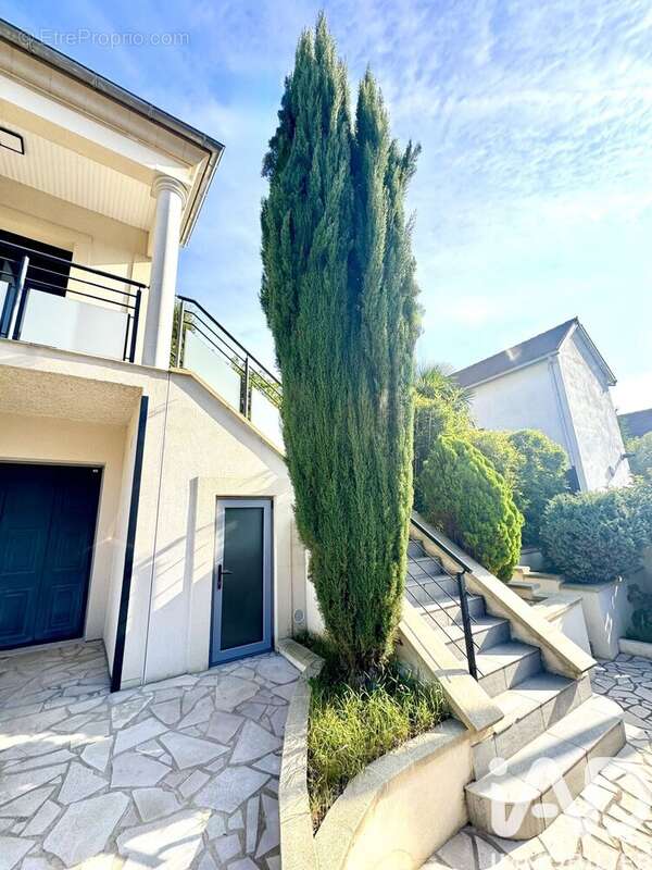 Photo 2 - Maison à SAINT-BRICE-SOUS-FORET