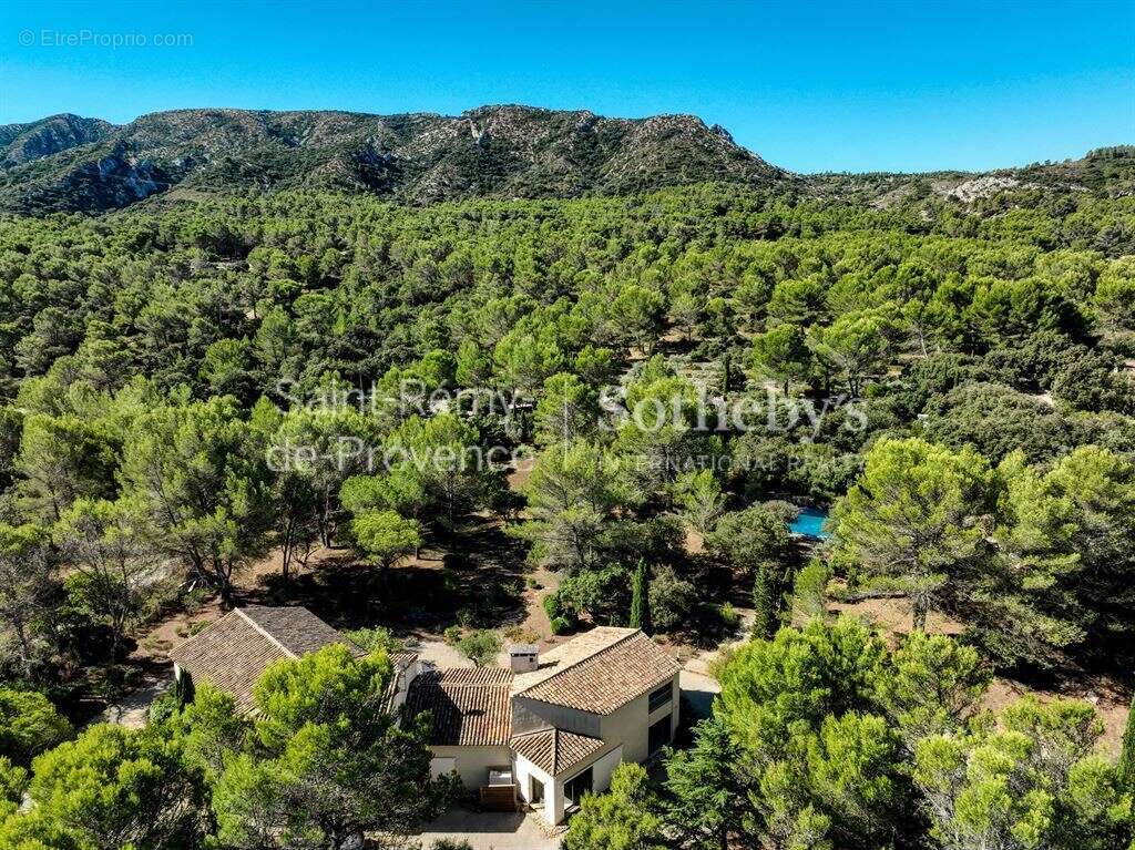 Une maison d'architecte en pierre face aux Alpilles - photo 20