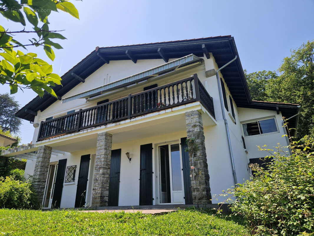 Maison à CIBOURE
