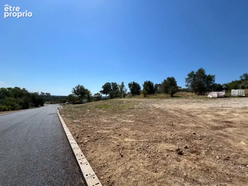 Terrain 453 m² à Roquebrune-Sur-Argens  - photo 2