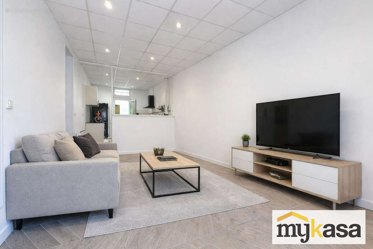Exclusivité MARSEILLE L'ESTAQUE maison de ville 60m2 environ. - photo 2