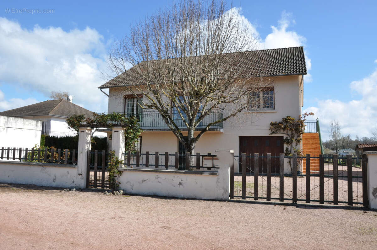 Maison à LAPALISSE