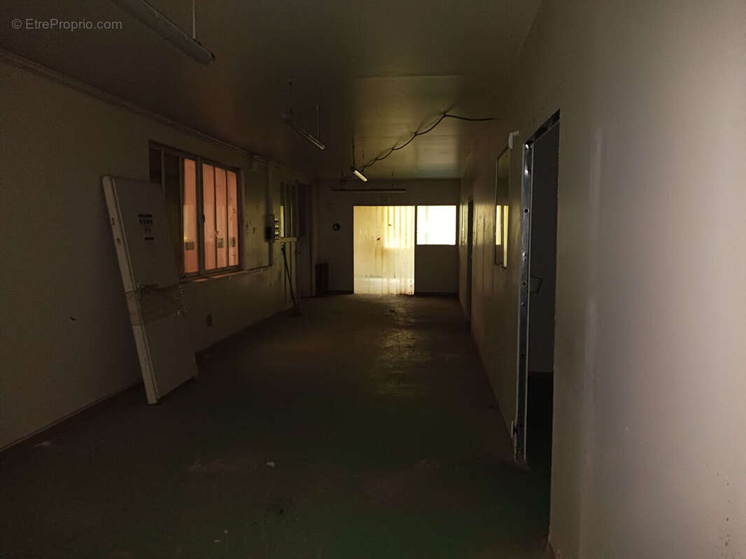 Commerce à LA CHARITE-SUR-LOIRE