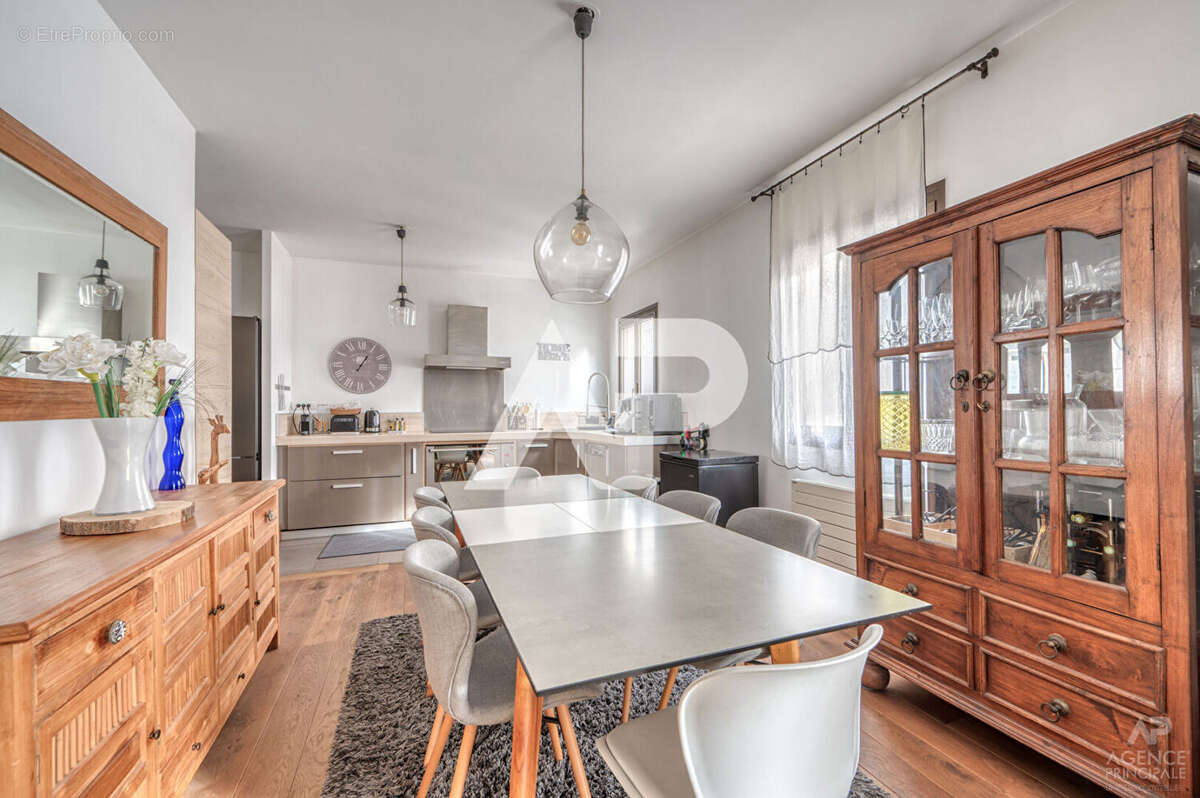 Appartement à RUEIL-MALMAISON