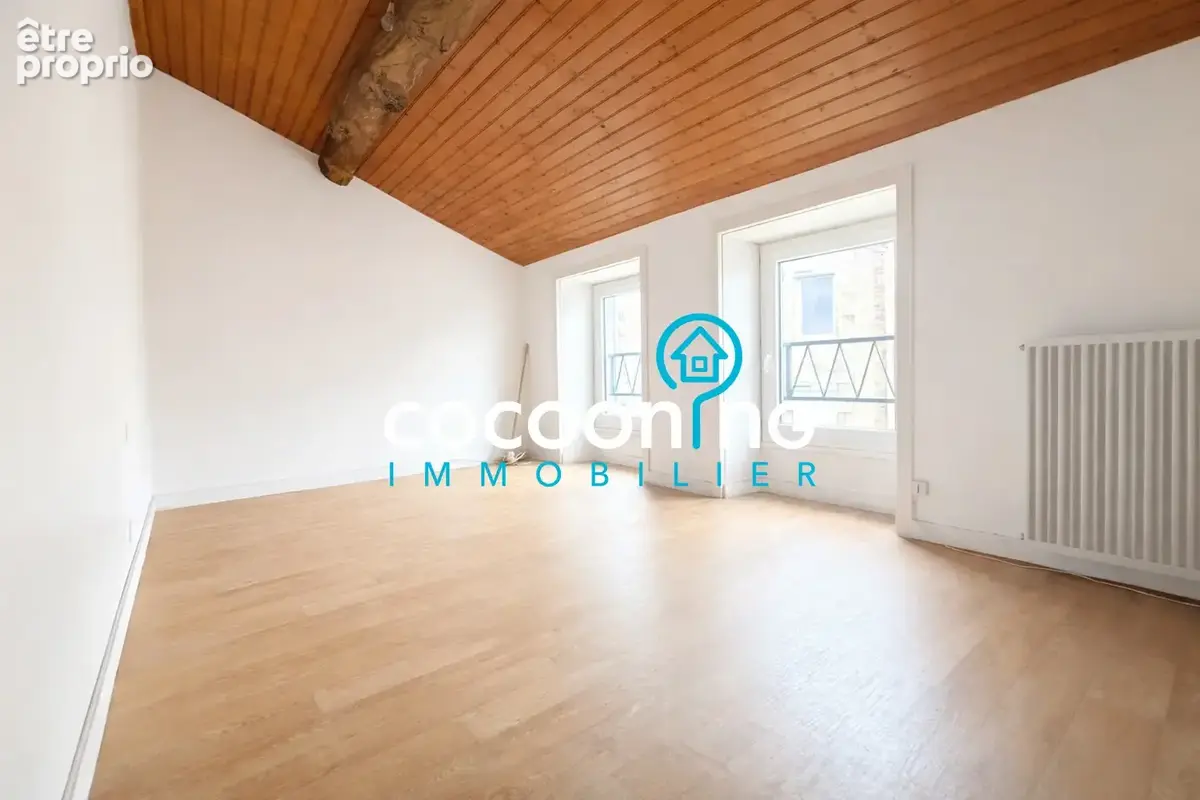 Maison en plein coeur de bourg - photo 7