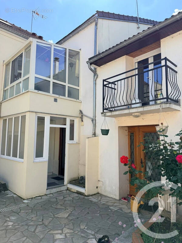Maison à DAMPMART