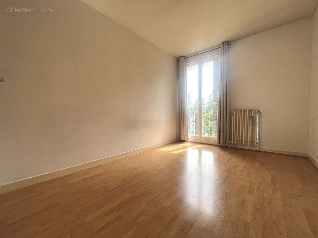 Appartement à FONTAINE