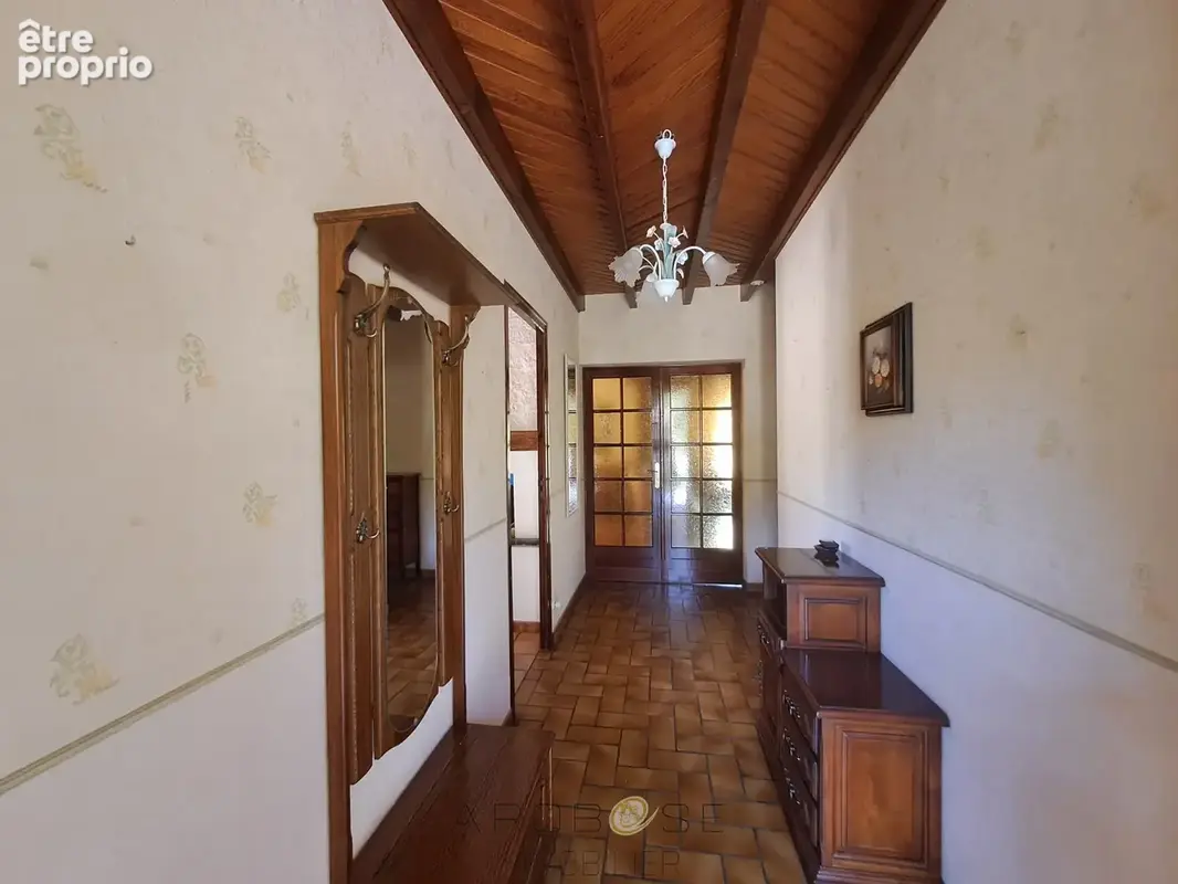 Maison familiale avec logement indépendant et terrain arboré - photo 6