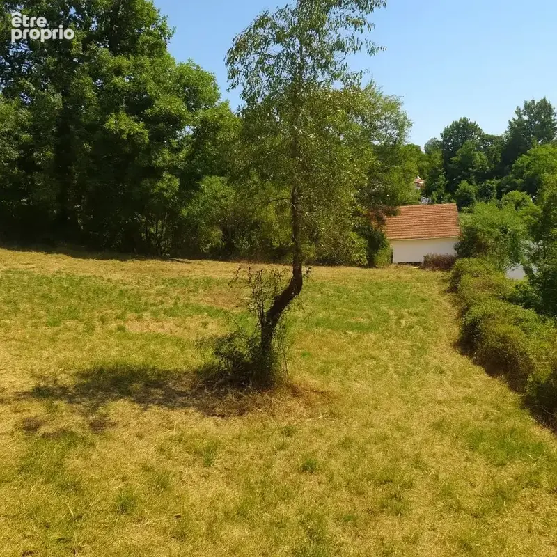 Alloue - Beau terrain à construire - photo 10