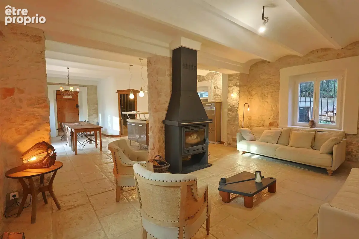 Exclusivité – vallauris – ancienne bergerie rénovée – 193 m² – 5 chambres – piscine - photo 15