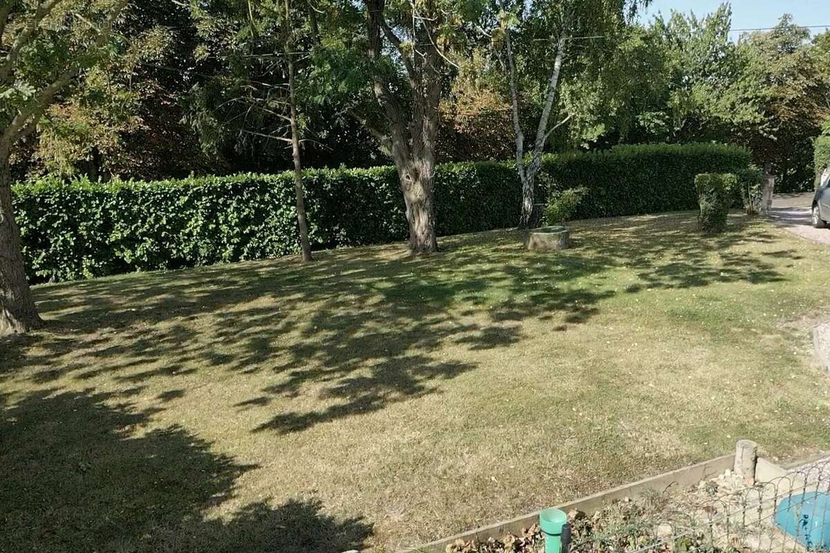A ETE VENDUE PAR NOS SOINS   .......   BELLE CONTEMPORAINE DE 120 M² HAB, sur Sous-Sol complet et Plus de 1 350 m² de Terrain. - photo 34