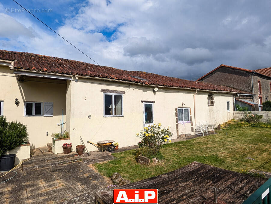 Maison à SAINT-ANDRE-SUR-SEVRE
