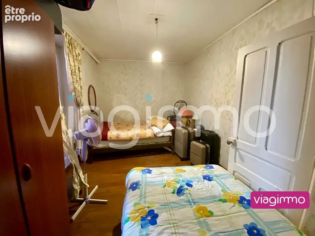 VIAGER LIBRE MAULÉON Corps de ferme 138m² avec dépendances - photo 1